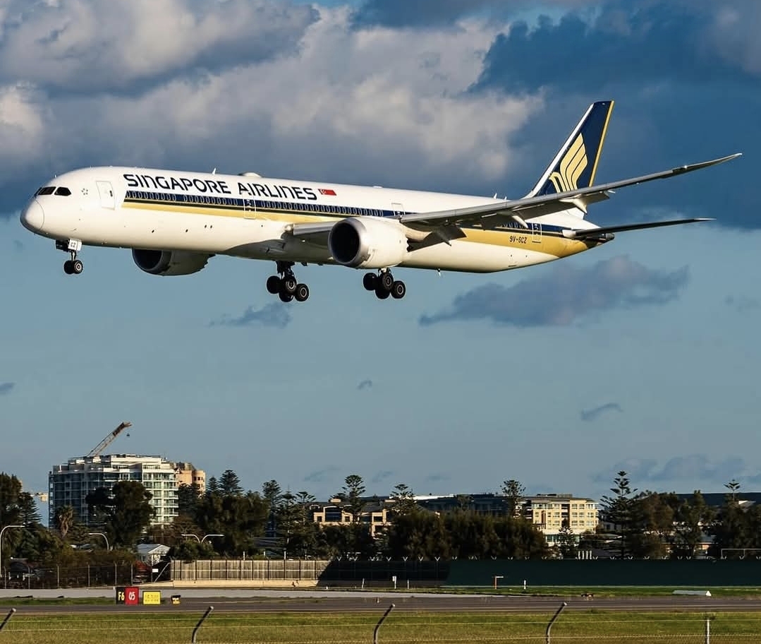 Singapore Airlines at Adelaide Airport - International Flights